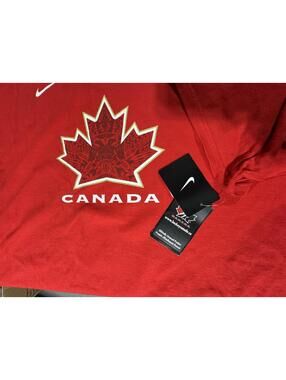 Nike Canada Hockey T-shirt Doughty #8